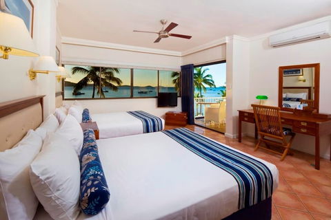Coral Sea Resort - Tourism Brisbane 1