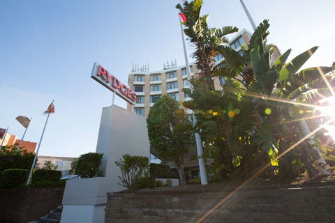 Rydges Camperdown - Tourism Brisbane 0