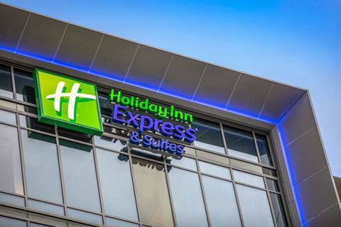 Holiday Inn Express/Stes Sunshine Coast - Brisbane 4u 1
