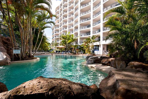 Ramada Resort Golden Beach - Tourism Brisbane 1