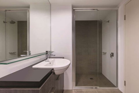 Adina Apartment Hotel Sydney Airport - Brisbane 4u 6