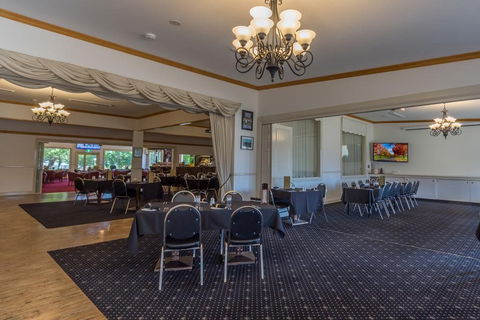 Black Gold Country Cabins and Motel - Tourism Brisbane 7