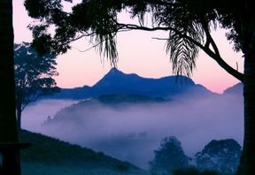 Hillcrest Mountain View Retreat - Tourism Brisbane 1