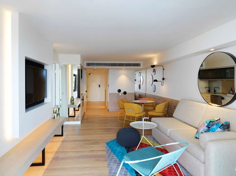 QT Bondi - Brisbane Tourism 7