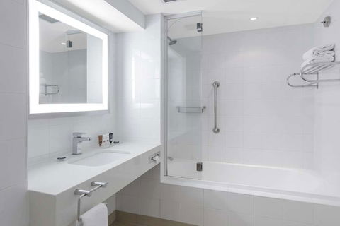 Amora Hotel Brisbane - Brisbane 4u 8