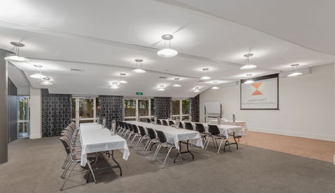 The Airport International Motel - Brisbane 4u 13