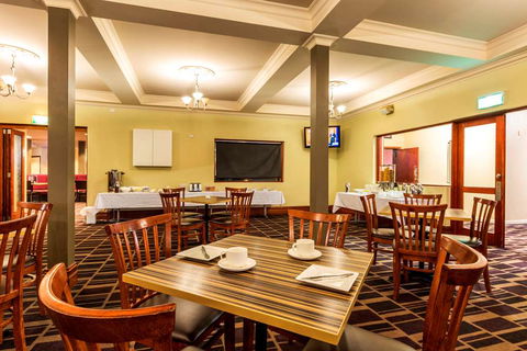 Boomerang Hotel - Tourism Brisbane 15