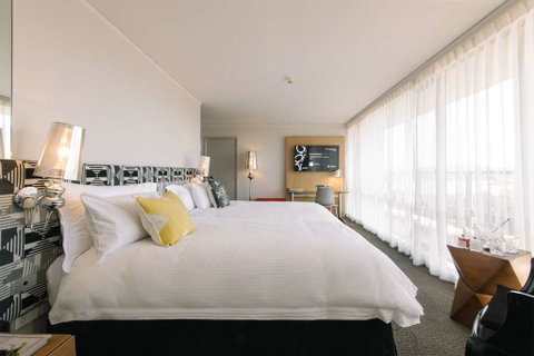 QT Canberra - Tourism Brisbane 6
