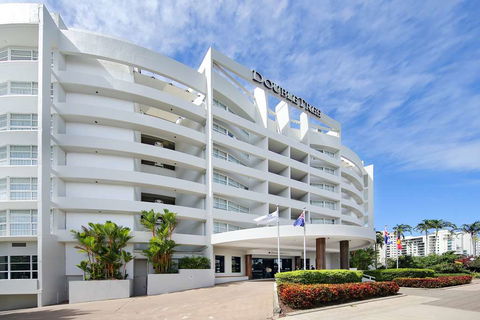 DoubleTree By Hilton Cairns - Brisbane Tourism 0