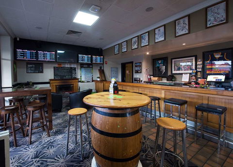 Nightcap Rose & Crown Hotel - Tourism Brisbane 2