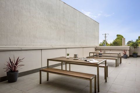 Quest Ivanhoe - Brisbane 4u 1