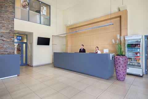 Crowne Plaza Alice Springs Lasseters - Tourism Brisbane 2