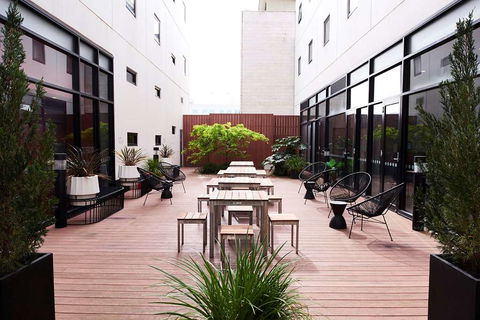 Essence Hotel Carlton - Brisbane 4u 1