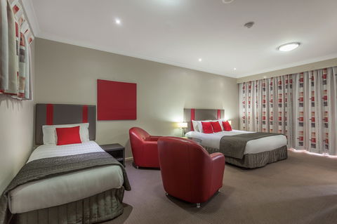 Platinum International - Tourism Brisbane 0