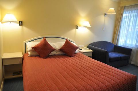 Sunrise Motor Inn - Tourism Brisbane 1
