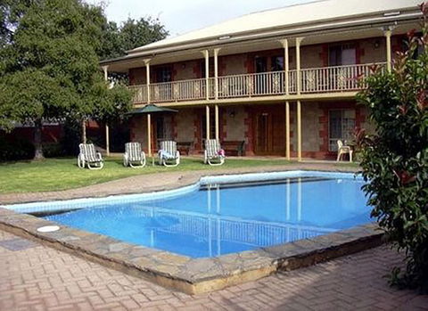 Clare Central Motel - Tourism Brisbane 0