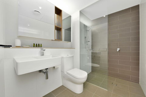 Astra Apartments MacQuarie Park - Tourism Brisbane 1