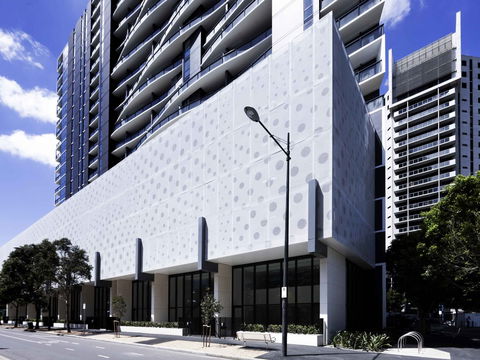 The Sebel Residences Melbourne Docklands - Brisbane 4u 1