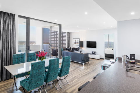 Meriton Suites Chatswood - Tourism Brisbane 1