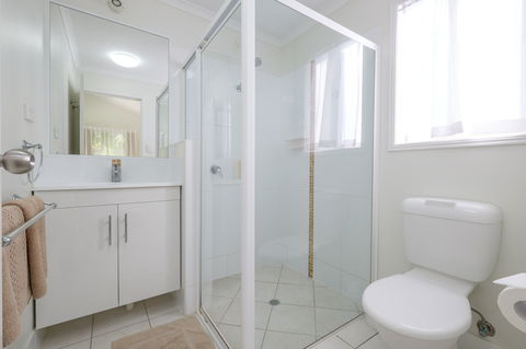 Barney Beach Accommodation Centre - Tourism Brisbane 2