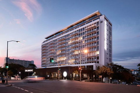 The Johnson - Brisbane 4u 1