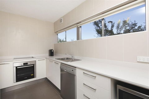 Forrest Hotel & Apartments - Tourism Brisbane 1