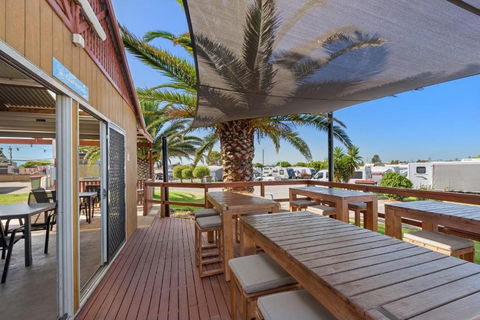 Discovery Parks Adelaide Beachfront - Brisbane Tourism 1