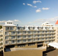 Deep Blue Hotel  Hot Springs - Brisbane 4u