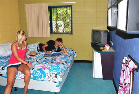 Nomads Cairns Backpackers Resort - Brisbane Tourism 2