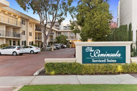 The Peninsula Riverside Apartments - Tourism Brisbane 1