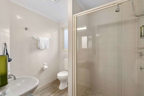 Caboolture Central Motor Inn, SureStay Collection - Brisbane 4u 9