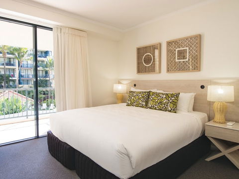 Oaks Seaforth Resort - Tourism Brisbane 0