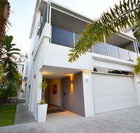 Alex Beach House - Tourism Brisbane