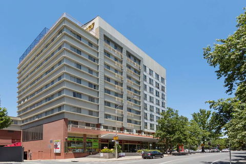 Nesuto Canberra Apartment Hotel - Brisbane Tourism 0