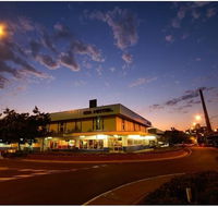 Isa Hotel - Brisbane 4u