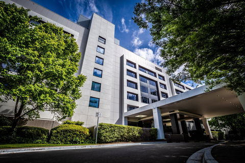 Crowne Plaza Canberra - Brisbane Tourism 1