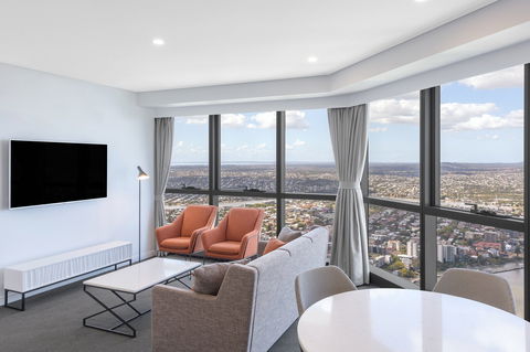Meriton Suites Adelaide Street, Brisbane - Tourism Brisbane 2