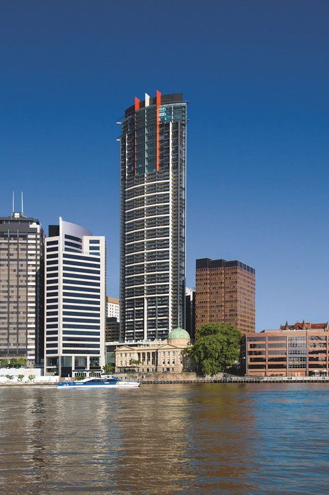 Oaks Aurora - Brisbane 4u 0