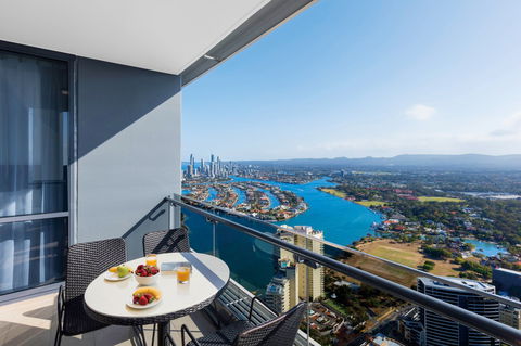 Meriton Suites Southport - Tourism Brisbane 2