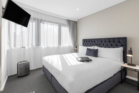 Meriton Suites Kent Street - Tourism Brisbane 0