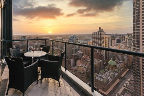 Meriton Suites Pitt Street - Tourism Brisbane 0