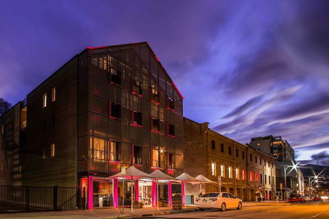 Salamanca Wharf Hotel - Tourism Brisbane 1