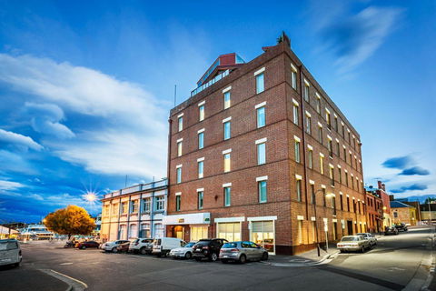 Quest Waterfront Serviced Apartments - Tourism Brisbane 0