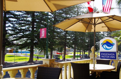 Ensenada Motor Inn - Brisbane 4u 1