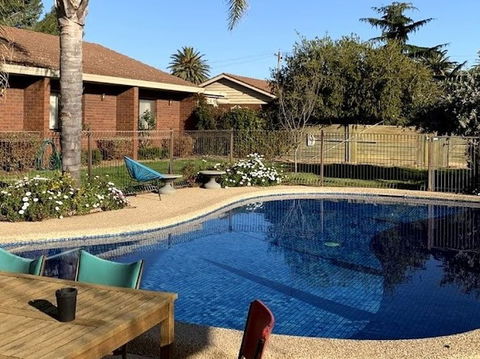 Kingswood Motel - Brisbane 4u 1