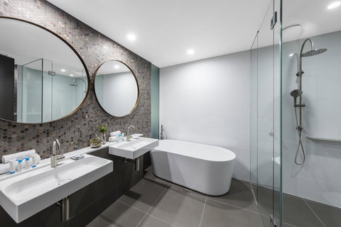 Vibe Hotel Canberra - Tourism Brisbane 5