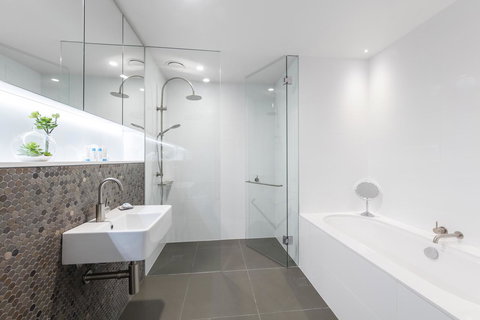 Vibe Hotel Canberra - Tourism Brisbane 9