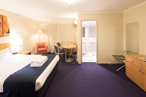 Ibis Styles Canberra - Tourism Brisbane 1