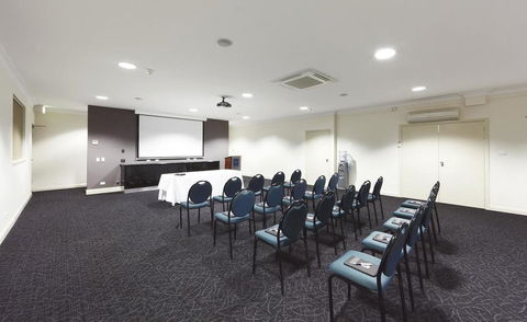 Ibis Styles Canberra - Tourism Brisbane 14