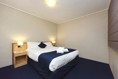 Ibis Styles Canberra - Tourism Brisbane 24